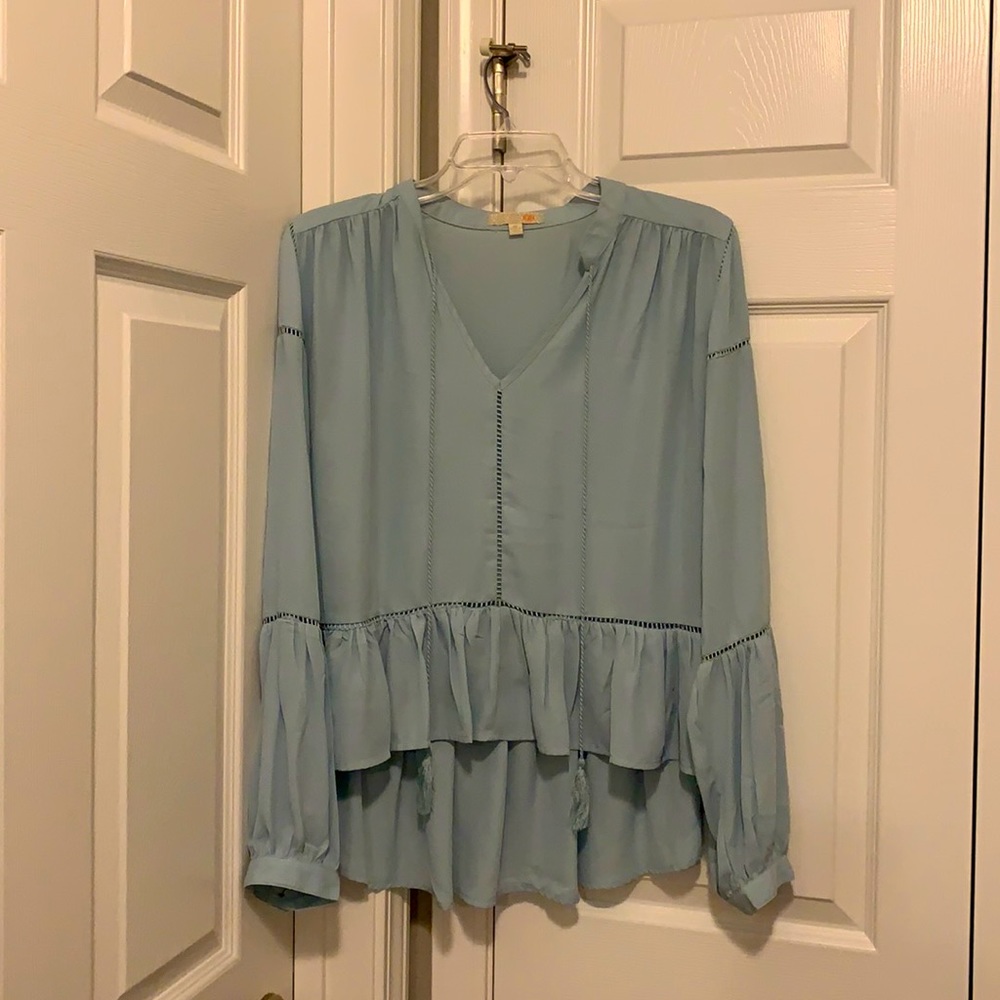 Light blue Gianni Bini long sleeve blouse